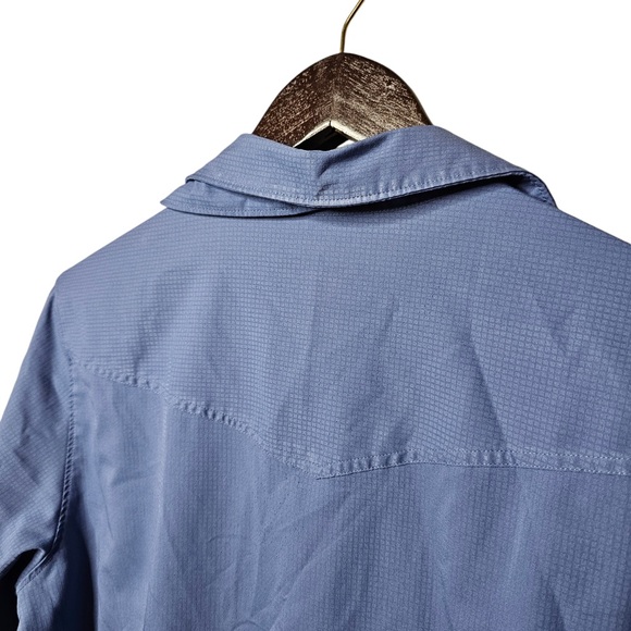 Columbia Women’s Purple Blue Casual Button Down Shirt Blouse - Great Condition - Picture 6 of 6